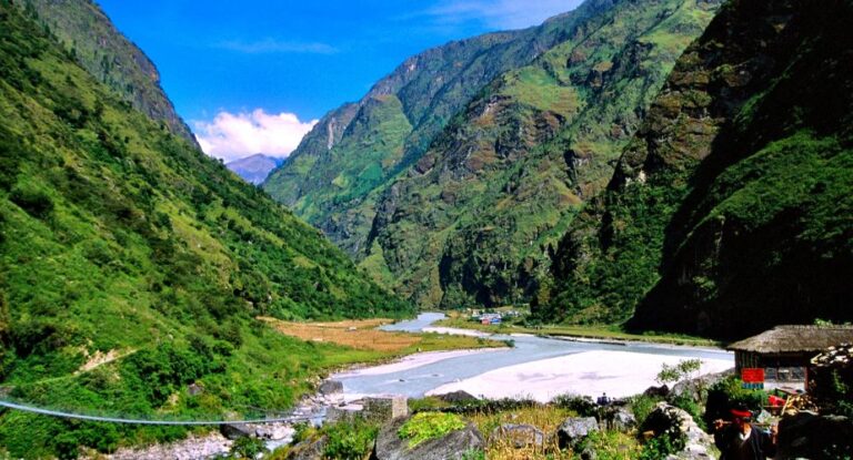 Volunteering in Mountain, challenges and funs.